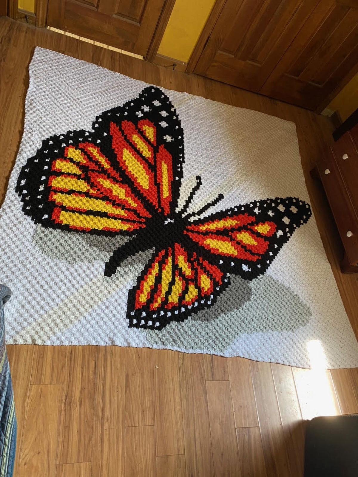 Monarch Butterfly crochet bundle for gardeners, nature lovers, butterfly fans, and handmade gift makers.
Two-pattern crochet bundle featuring a monarch butterfly design in single crochet and C2C crochet.