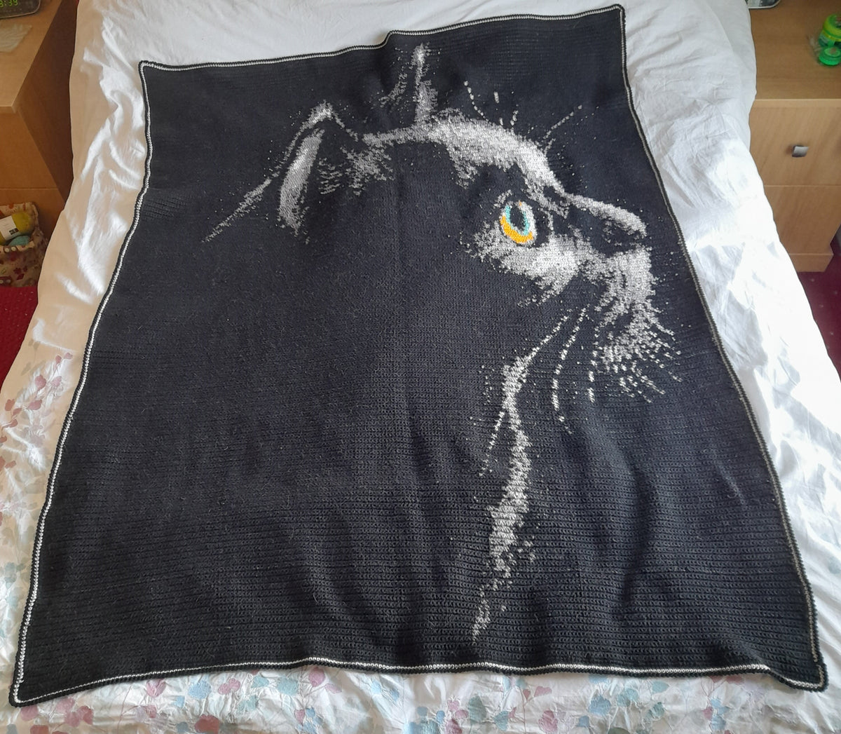 Crochet Black Cat (from side), Tapestry Crochet Cat Pattern