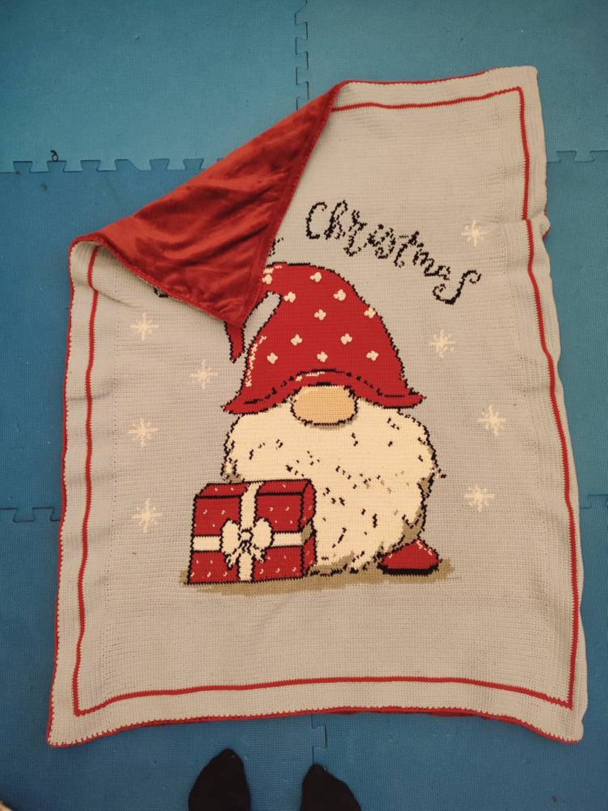 Merry Christmas Crochet Gnome Pattern - Tapestry Crochet Blanket Pattern